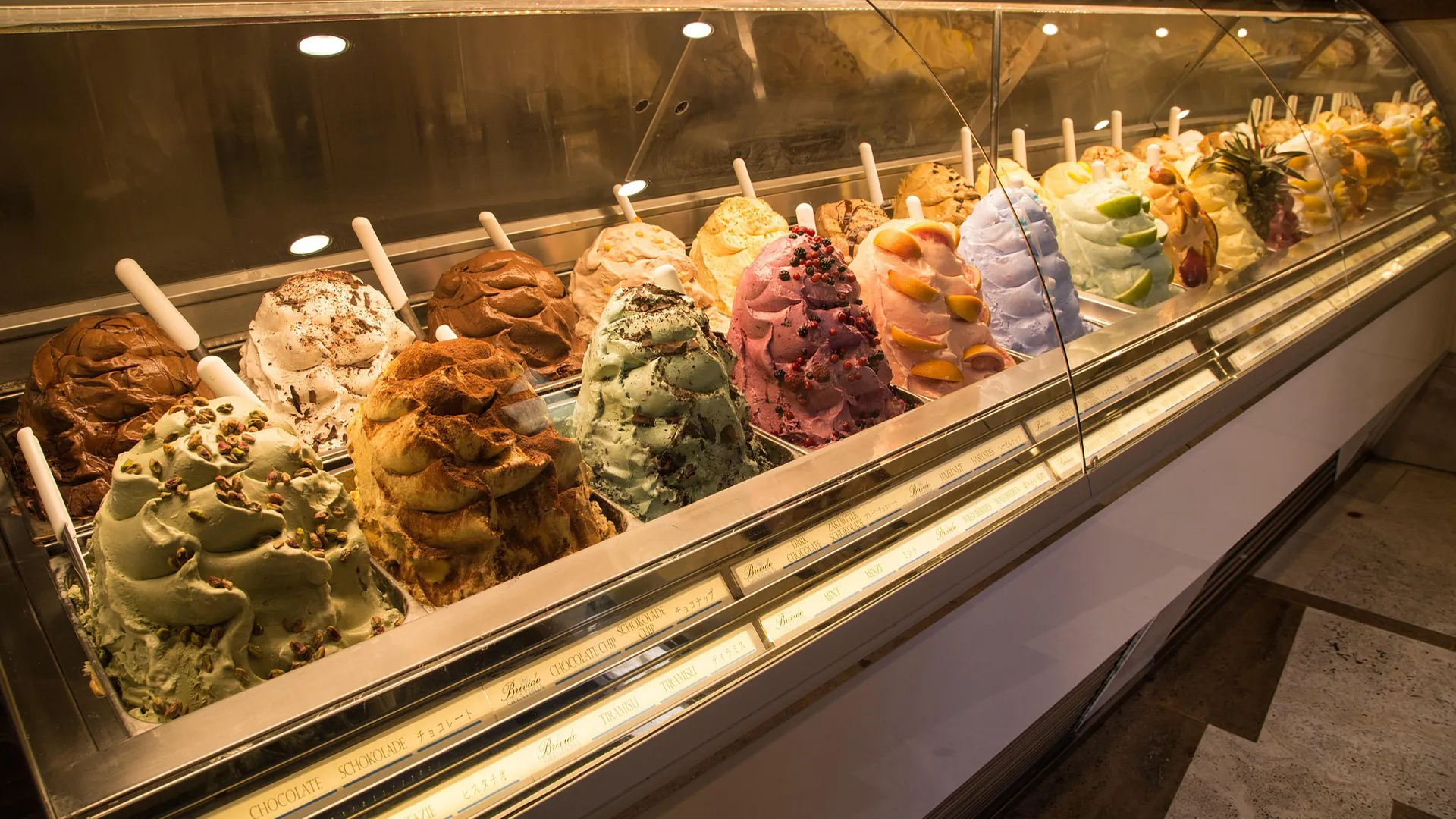 Hero Gelato Display